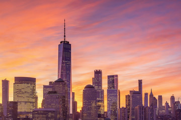 Fototapeta na wymiar New York City downtown skyline at sunset - beautiful cityscape