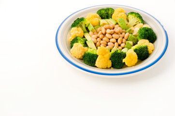 ブロッコリーとオレンジカリフラワーの彩りサラダ