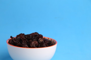 food, black raisins from Spain