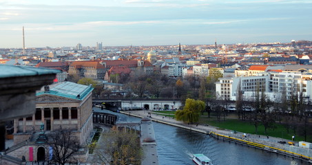 Rundumblick von der Kuppel des Berliner Dom © fotograupner