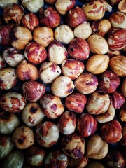 red onions in the market