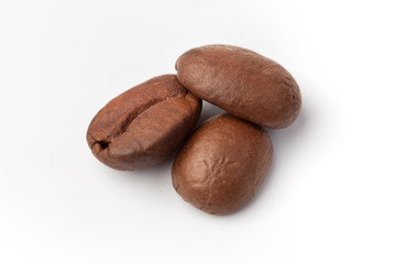 Obraz premium coffee beans isolated on white background