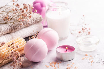 Pink aroma bath bombs