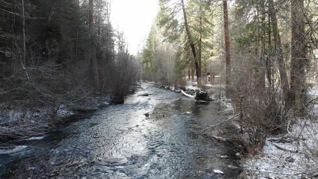 Catherine Creek flowing through Cathering Creek State Park during winter