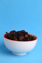 food, black raisins from Spain