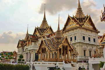 Fototapeta na wymiar Beautiful Kings Palace Bangkok Thailand