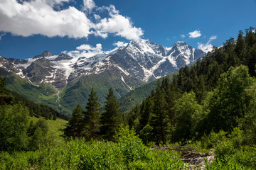 Fototapeta na wymiar Mountain landscape. A beautiful panorama on high mountains. Nature of the North Caucasus