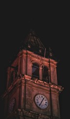 Torre de noche