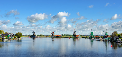 Naklejka premium Village of Volendam