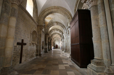 Fototapeta na wymiar Vézelay - Basilique Sainte-Marie-Madeleine