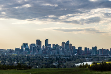 Fototapeta na wymiar Early morning over the city from Edworthy Park. Calgary, Alberta, Canada