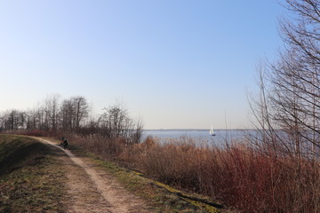 Żaglówka na Jeziorze Zegrzyńskim © Monika