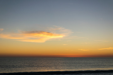 Fototapeta premium Beautiful sky in a sunset on the beach.
