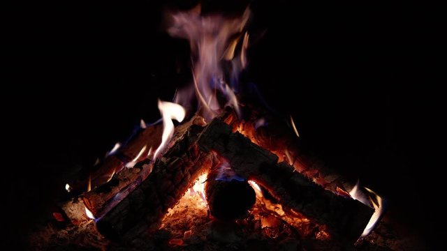 4K - Campfire. looped video