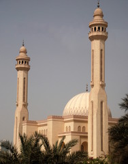 Fototapeta na wymiar Minarette der Al Fathe Moschee