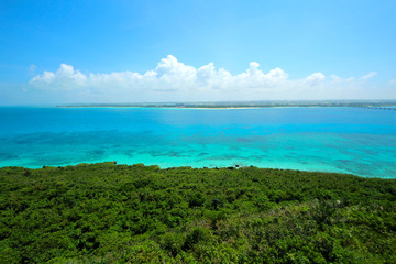 沖縄　宮古島の海