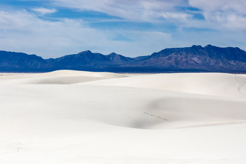 Landscape view of White Sands National Park in New Mexico during the day.