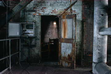 Fototapeta na wymiar abandoned old house interior