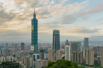 Fototapeta na wymiar Taipei city central business downtown, Taiwan cityscape background