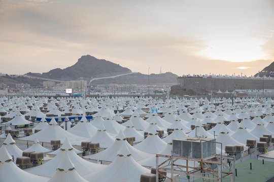 Makkah, Saudi Arabia: Landscape of Mina, City of Tents, the area for hajj pilgrims to camp during jamrah 'stoning of the devil' ritual 