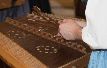 hackbrett in der volksmusik