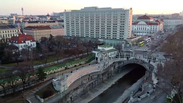 Wien Stadtpark Otto Wagner Br&uuml;cke im Herbst, Winter