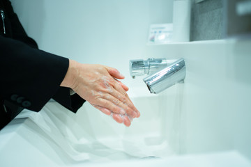 正しい手の洗い方