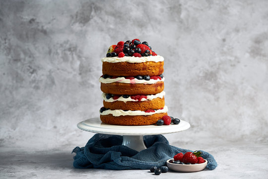 Fresh fruit vanilla layer cake
