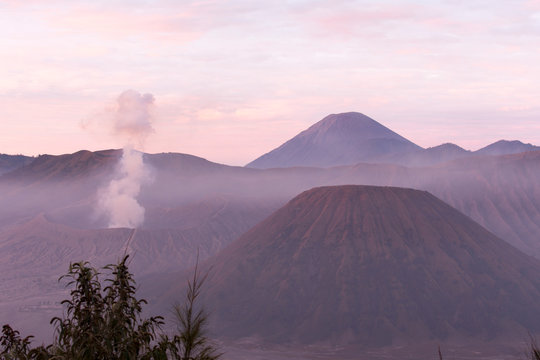 A landscape in Indonesia © mauriziobiso