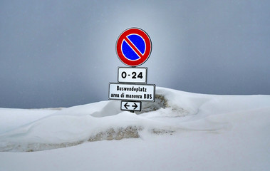 Buswendeplatz im Schnee