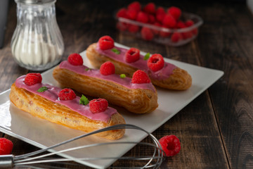 Raspberry Eclair