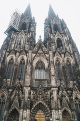 Fototapeta premium Cologne Cathedral Kölner Dom is a Catholic cathedral in Cologne, North Rhine-Westphalia, Germany. It is the seat of the Archbishop of Cologne and of the administration of the Archdiocese of Cologne.