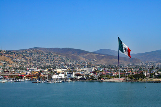 Ensenada Harbor (BCX 0001)