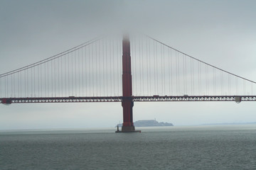 Golden Gate Bridge (CA 01115)