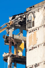 Demolition of a building with heavy equipment