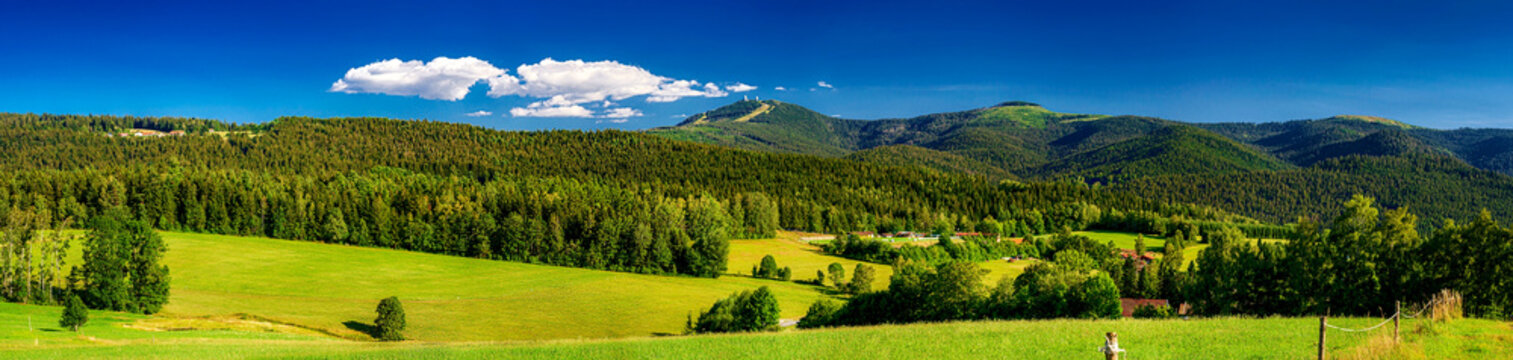 Bayerischer Wald mit dem Gipfel des Gro&szlig;en Arber, Bayern, Deutschland