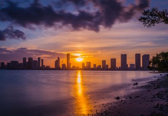 skyline miami florida buildings sea cityscape downtown night water sky river panorama architecture sun sunset clouds sunrise skyscraper dusk © Alberto GV PHOTOGRAP