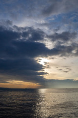 夕日にかかる雲