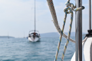 Naklejka premium winch and rope on a yacht