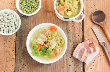 Erbsensuppe Erbseneintopf Schale Topf Eintopf