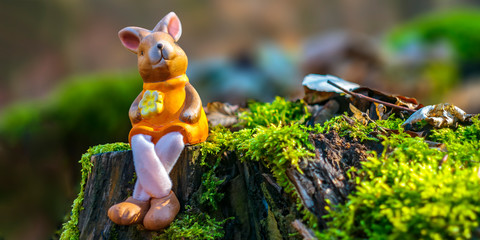 happy easter time decoration with beautiful flowers