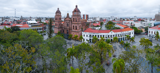 Aerial panorama of the city of Santa Cruz de La Sierra in Bolivia - obrazy, fototapety, plakaty