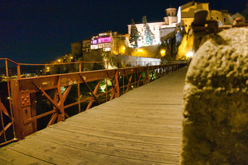 Puente y casas colgadas de Cuenca