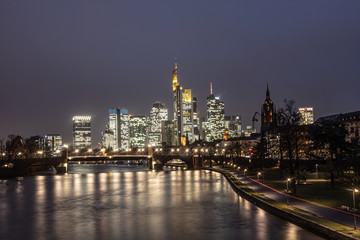 Fototapeta na wymiar Frankfurt Skyline view at night after the storm 