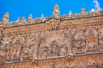 Obraz premium Detail of the beautiful facade of the historical building of the University of Salamanca