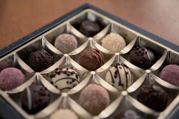 sphere chocolate cakes