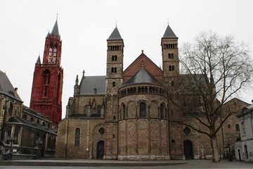 Fototapeta na wymiar The Basilica of Saint Servatius, Maastricht, Holland 