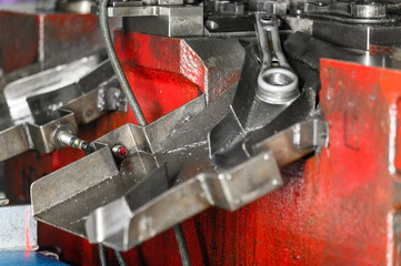 Obraz na płótnie Canvas Sheet metal manufacturing process by hydraulic bending machine .