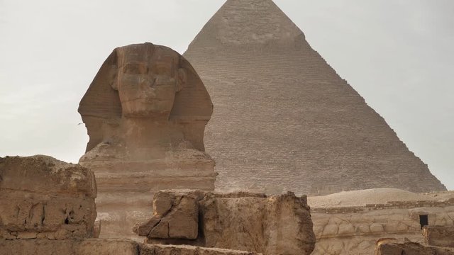 Great Sphinx of Giza and pyramid of Khafre, near Cairo, Egypt