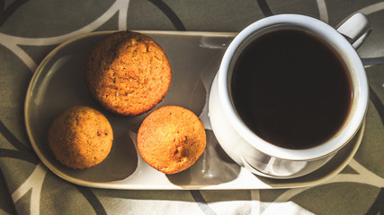 Coffee and muffins breakfast for everyone
